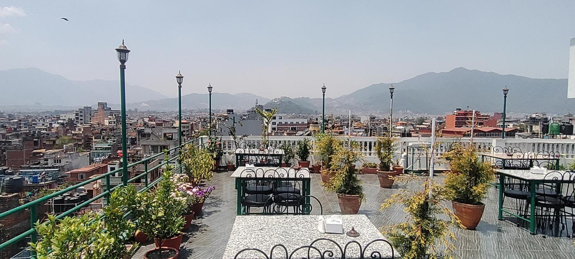 Nepalaya Hotel Katmandu Kültér fotó